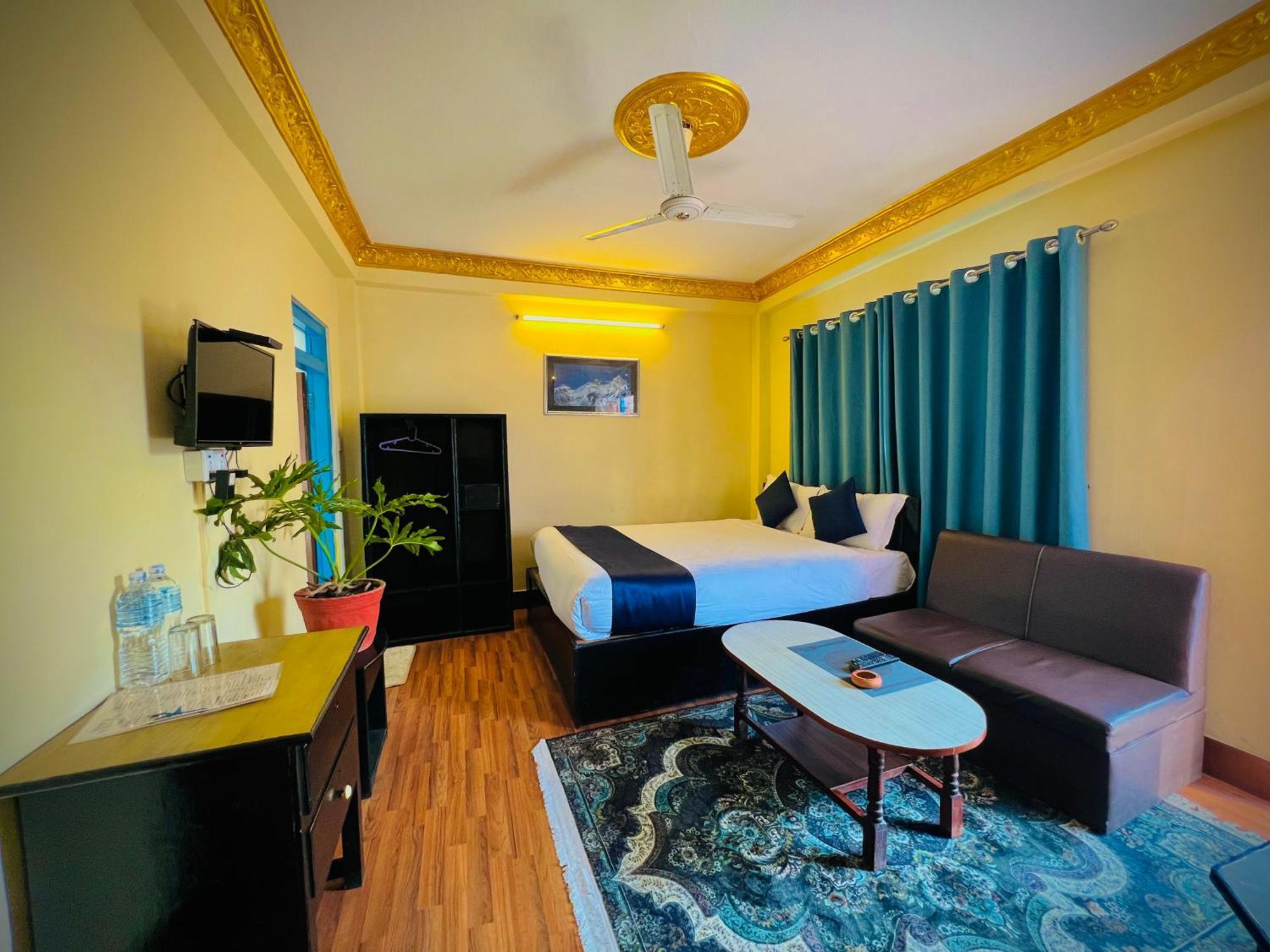 Temple Town Inn Катманду Экстерьер фото